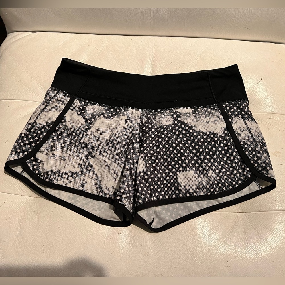 Lululemon polka dot speed shorts